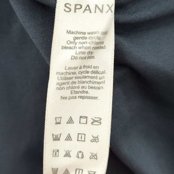 NWT SPANX Long Sleeve Bodysuit Scoop Neck FS6015 Sz L Steel Gray - Picture 16 of 16